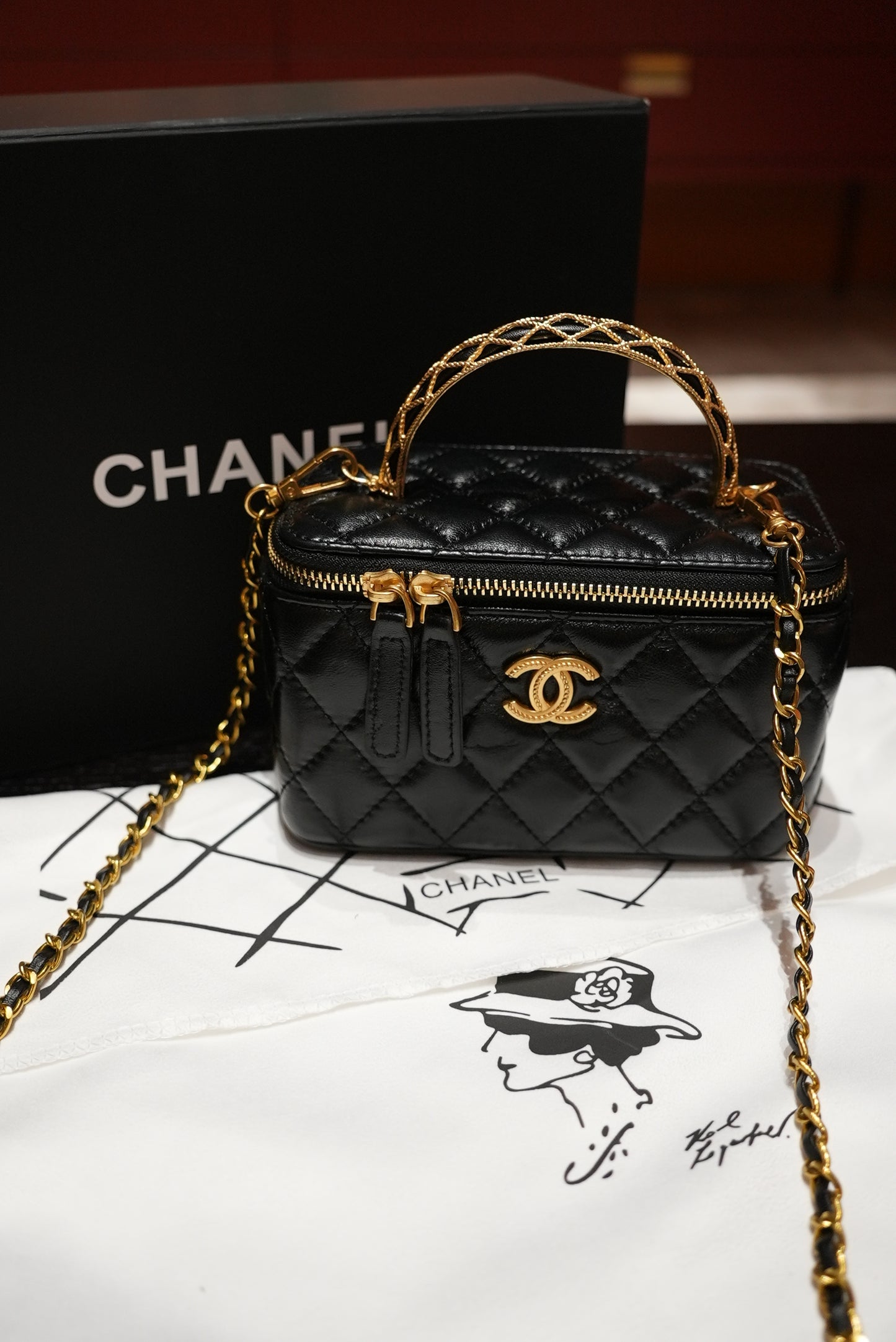 CHANEL E-6