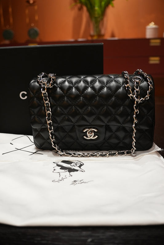 CHANEL E-7