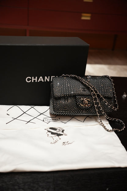 CHANEL E-8