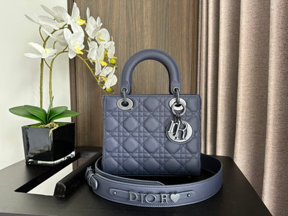 DIOR-F-44